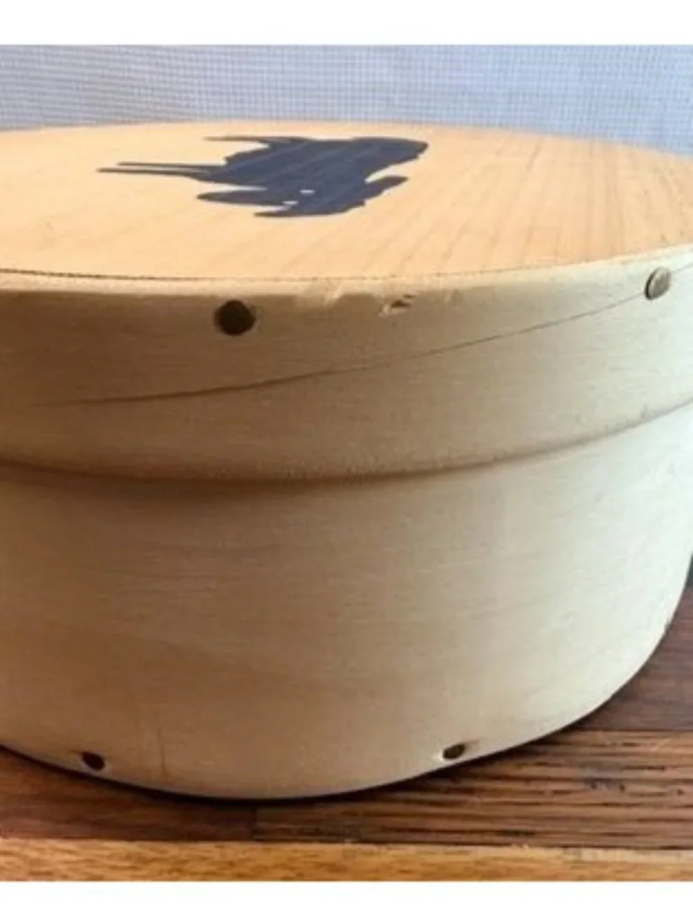 Handcrafted round Shaker-style bentwood storage box